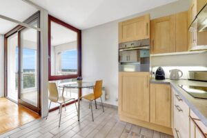 Urban-Sejour-Lyon-5-les-Hauts-de-Saint-Just-appartement-location-cuisine