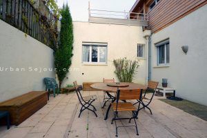 bron-location-le-catalpa-maison-de-ville-terrasse-a