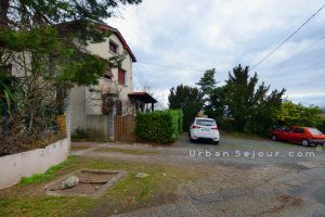 lentilly-location-le-duplex-parking