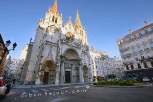 lyon-1-location-cordeliers-hotel-de-ville-quartier-b