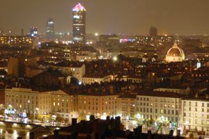 lyon-5-location-montee-chemin-neuf-studio-vue-nuit-c