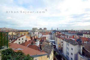 lyon-5-location-vieux-lyon-la-maison-panoramique-vue-jardin-a