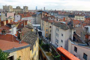 lyon-5-location-vieux-lyon-la-maison-panoramique-vue-jardin-b