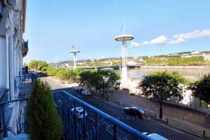 lyon-7-location-rhone-quai-claude-bernard-vue-balcon-jour-c