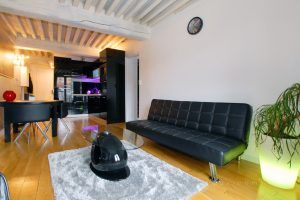lyon-1-location-saone-sathonay-sejour-e