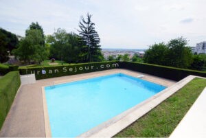 Gite avec piscine près de Lyon