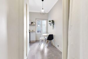 Urban-Sejour-Lyon-2-Perrache-Charlemagne-location-appartement-entree