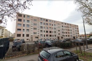 Urban-sejour-immeuble-saint-priest-centre-appartement-3-chambres-location-saisonniere