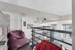 Urban-Sejour-Lyon-4-Croix-Rousse-Hopital-Belford-location-mezzanine-2
