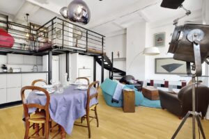 Urban-Sejour-Lyon-4-Croix-Rousse-Hopital-Belford-location-salon-2