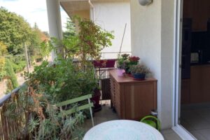 Urban-Sejour-Lyon-9-Clinique-Sauvegarde-studio-location-balcon-amenage