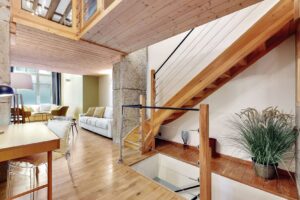 Urban-Sejour-Lyon-2-Conde-Place-Carnot-06282023_192152
