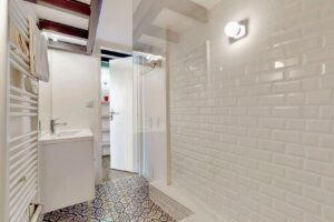 Urban-Sejour-Lyon-4-Croix-Rousse-le-Petit-Belfort-06262023_174348