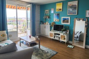 Villeurbanne-Doua-Salengro-urban-sejour-location-appartement-salon - Copie