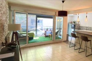 Urban-Sejour-appartement-Lyon-9-Saone-Vaise-Salon